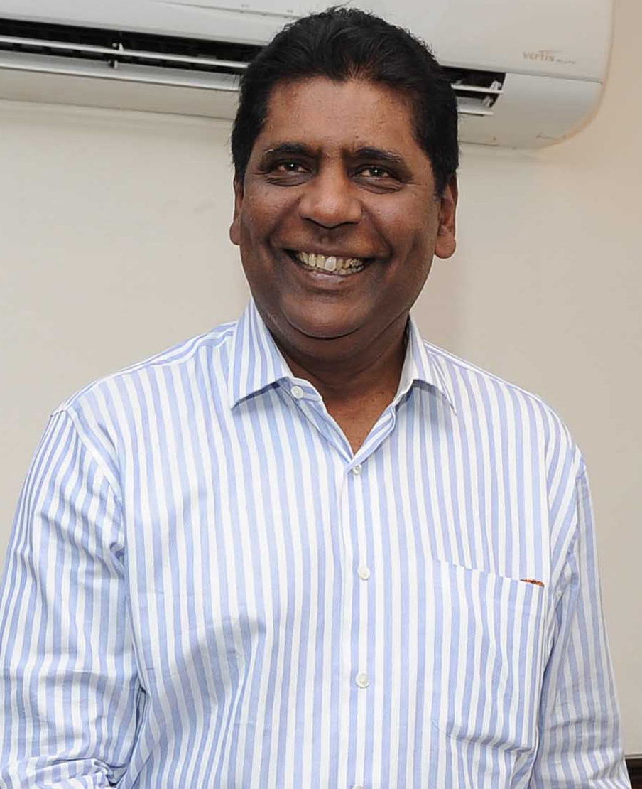 Vijay Amritraj Net Worth: Tennis Legend and Bond Actor's Fortune